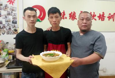 一般成都冒菜培訓(xùn)學(xué)校都培訓(xùn)什么內(nèi)容？