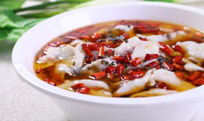 水煮魚技術培訓哪里專業(yè)？水煮魚的做法麻而不苦