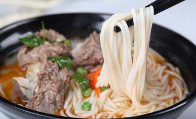 四川羊肉粉技術(shù)培訓(xùn)班哪里好？全程手把手的教