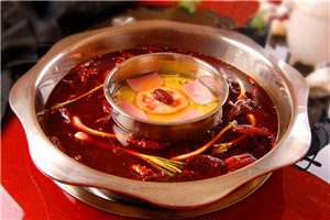 麻辣火鍋技術(shù)培訓(xùn)學(xué)校怎么選？經(jīng)營方式業(yè)不斷創(chuàng)新