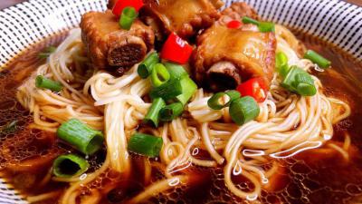 成都餐飲培訓學校排名，排骨面食技術培訓哪里正宗？
