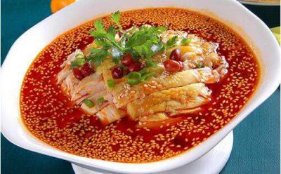 培訓(xùn)小吃排名學(xué)校有哪些？美食小吃技術(shù)培訓(xùn)學(xué)校