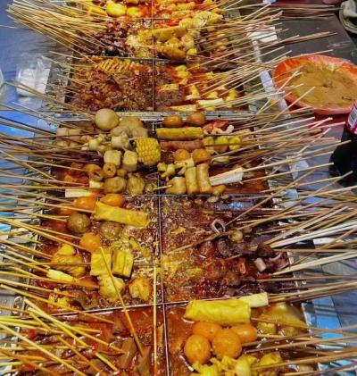街邊熱鹵串串技術(shù)培訓(xùn)多少錢？成都串串香培訓(xùn)學(xué)校,