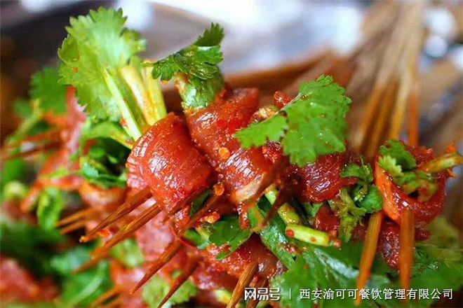 串串香培訓(xùn)學(xué)校哪個(gè)好？成都哪里可以學(xué)串串香技術(shù)？