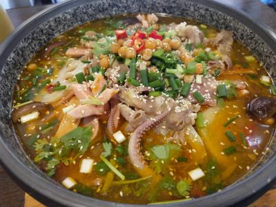 如何選擇冒菜培訓(xùn)機(jī)構(gòu)？飄味緣學(xué)冒菜技術(shù)培訓(xùn)